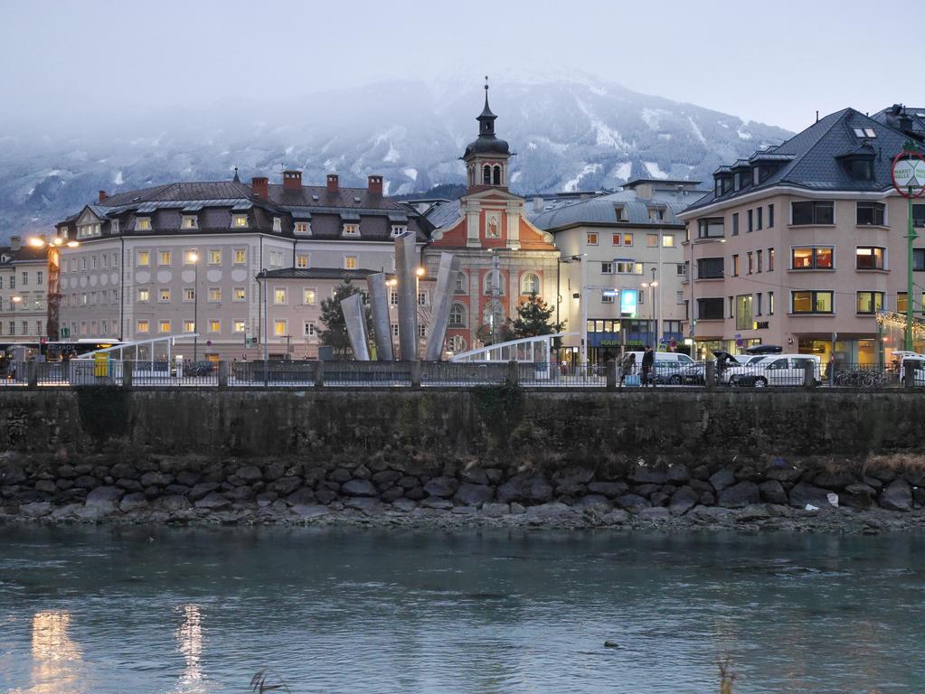 Riedz Apartments Innsbruck- Zentrales Apartmenthaus Mit Gruener Oase ภายนอก รูปภาพ